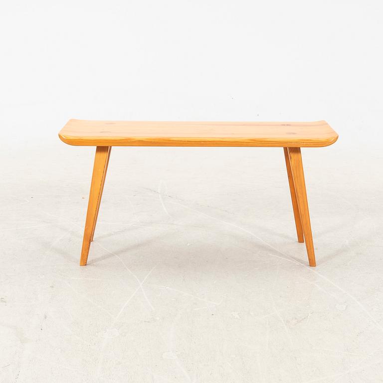 Carl Malmsten, a pine 'Visingsö' bench from, later part of the 20th Century.