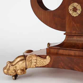 Klaffbord, tillskrivet Johan Öman (mästare i Stockholm 1815-1833), Empire.