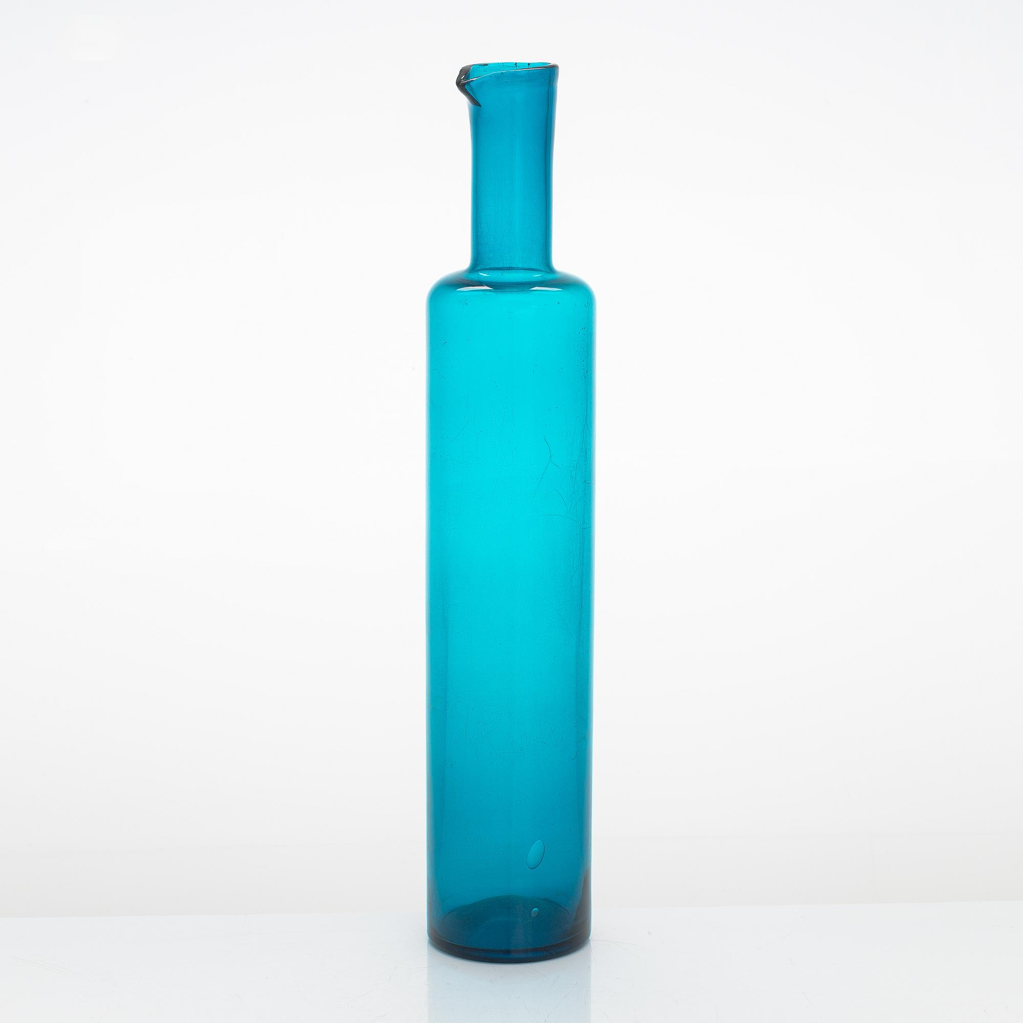 Nanny Still, flaska, signerad Riihimäen Lasi O.Y Nanny Still.