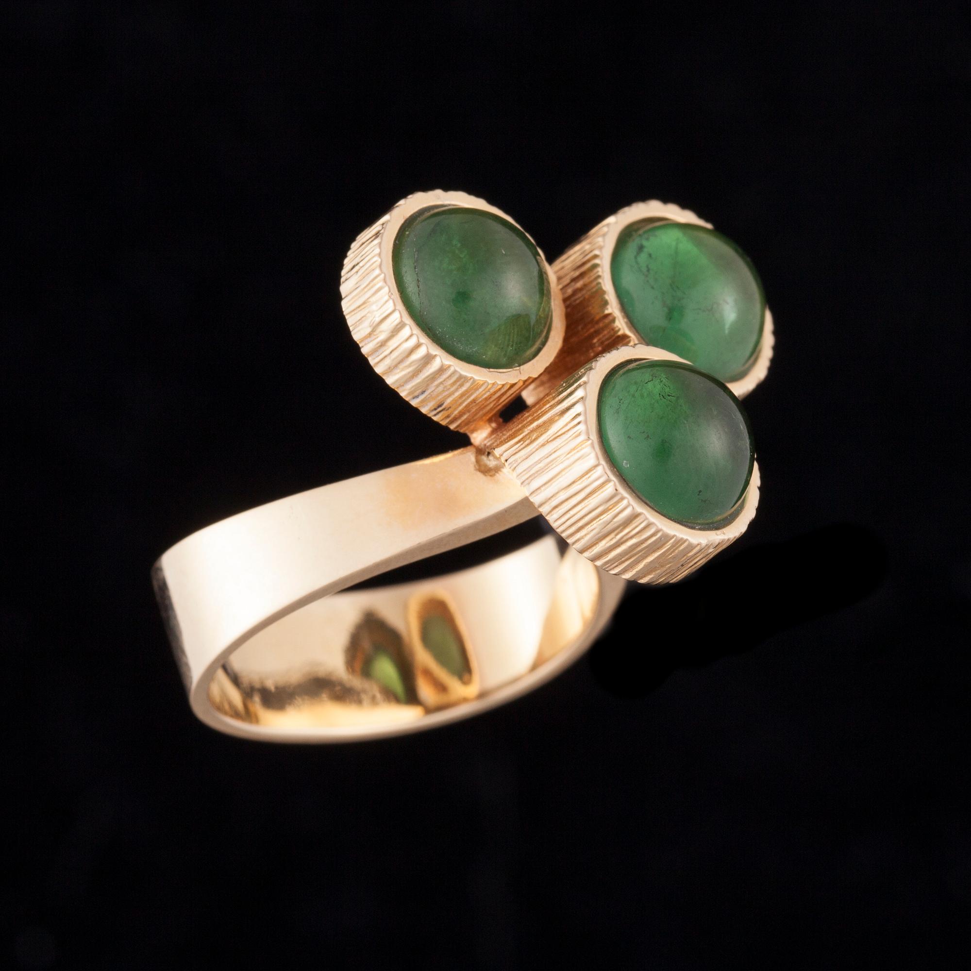 RING, 14K guld, gröna turmaliner. Kultakönni 1974.Vikt ca 12,7 g.