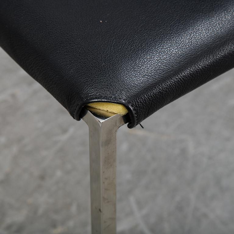 A set of eight steel and leather chairs, 21th century.