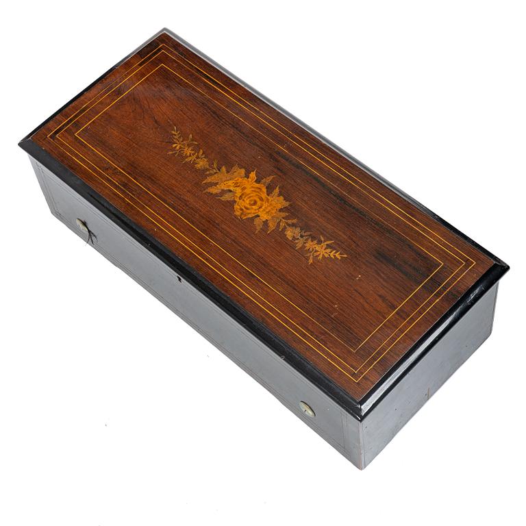 Cylinder music box with six melodies, Switzerland, 1890–1900.