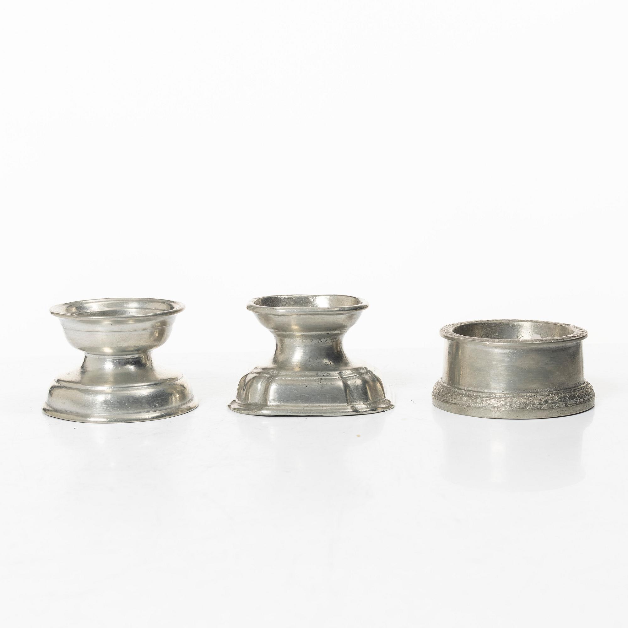 Salt cellars, 3 pcs, 18th/19th century.