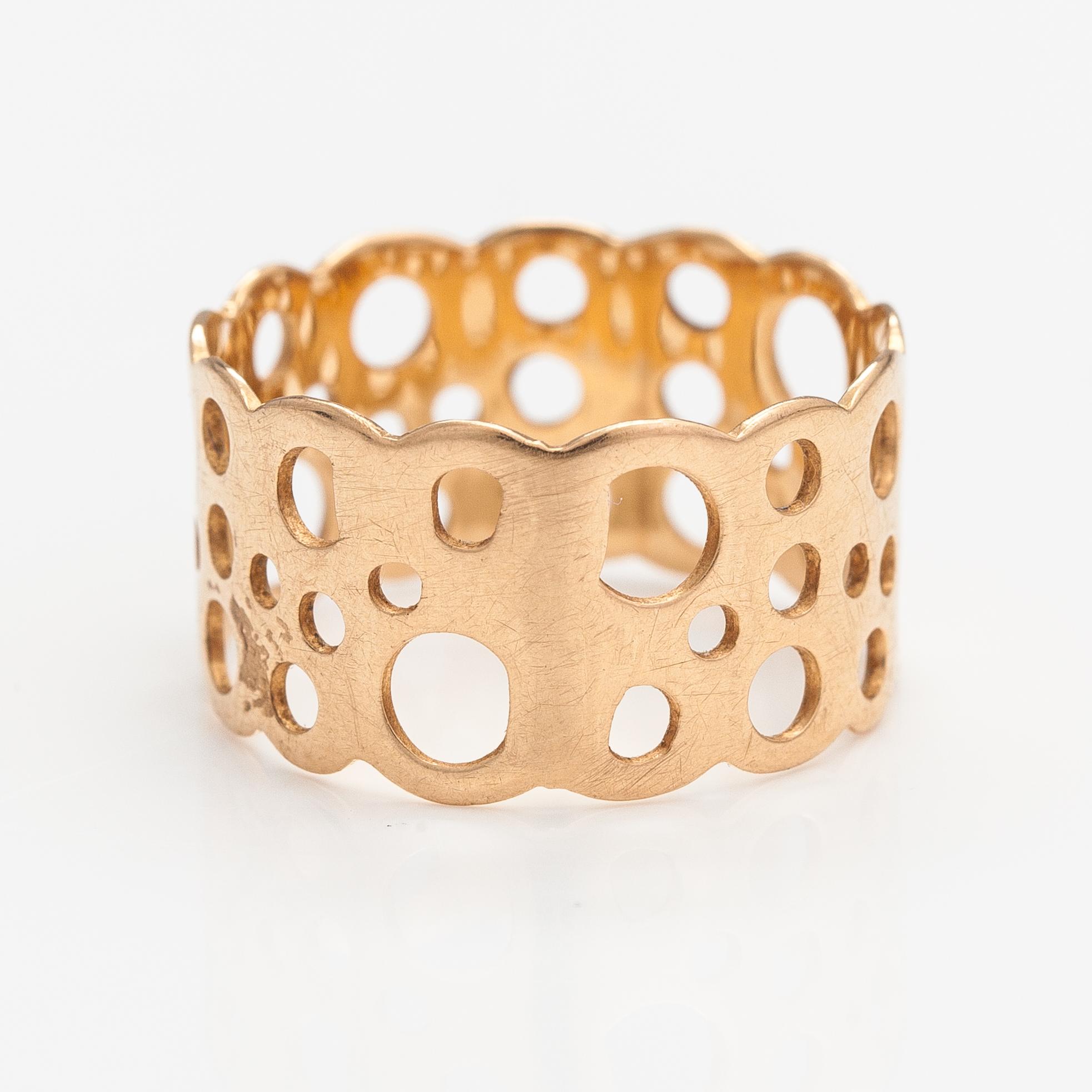 Liisa Vitali, A 14K gold ring "Pitsi". Westerback, Helsinki 1973.