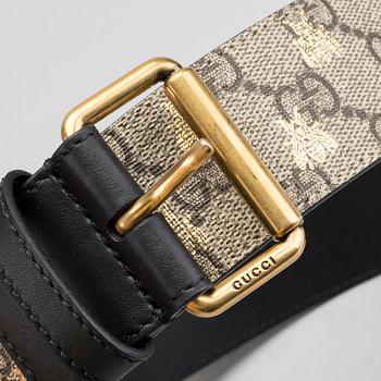 GUCCI, "Formal Squared Ggg Supreme Canvas Bee Belt", skärp.