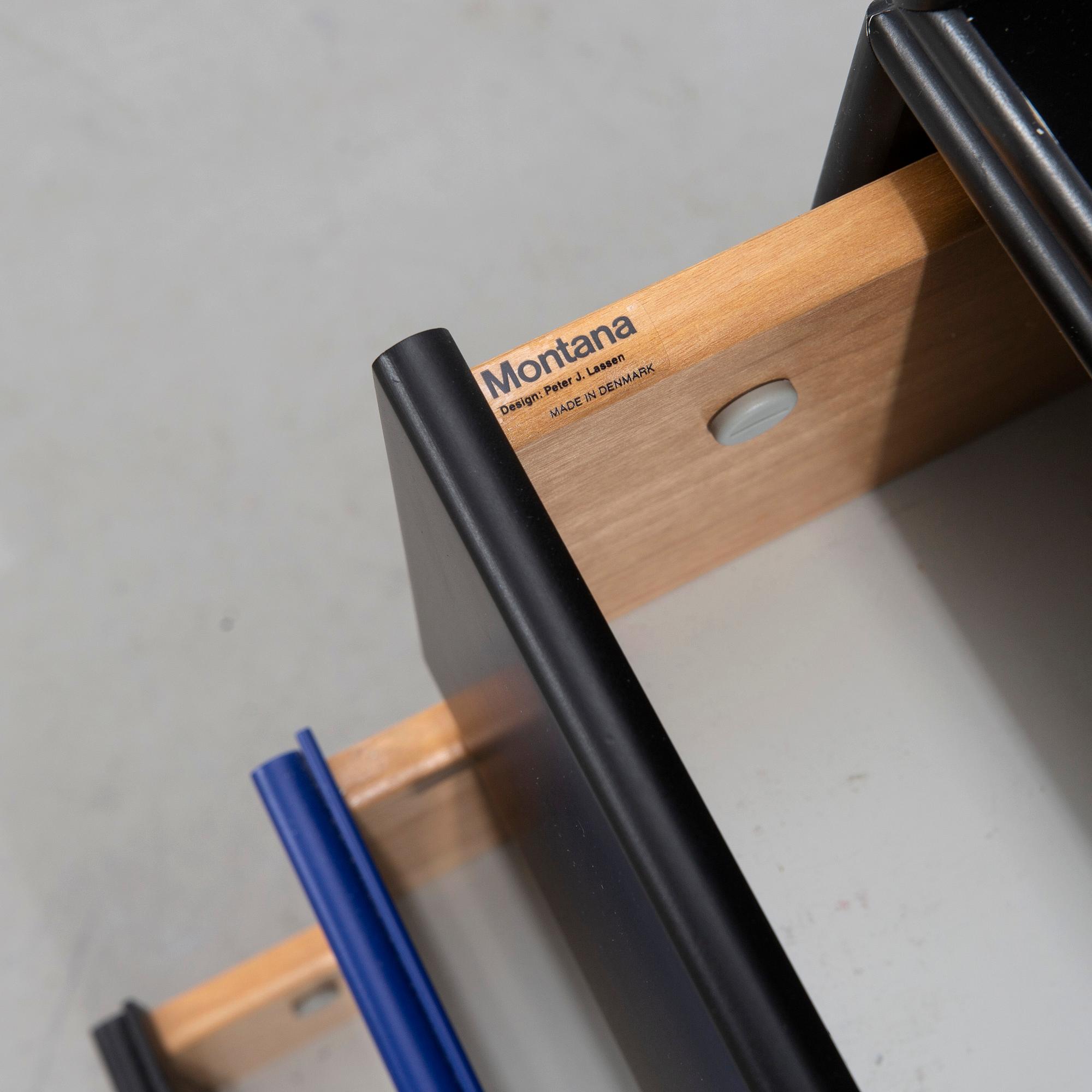 Peter J Lassen, Shelf system, 9 dlr for Montana Denmark.