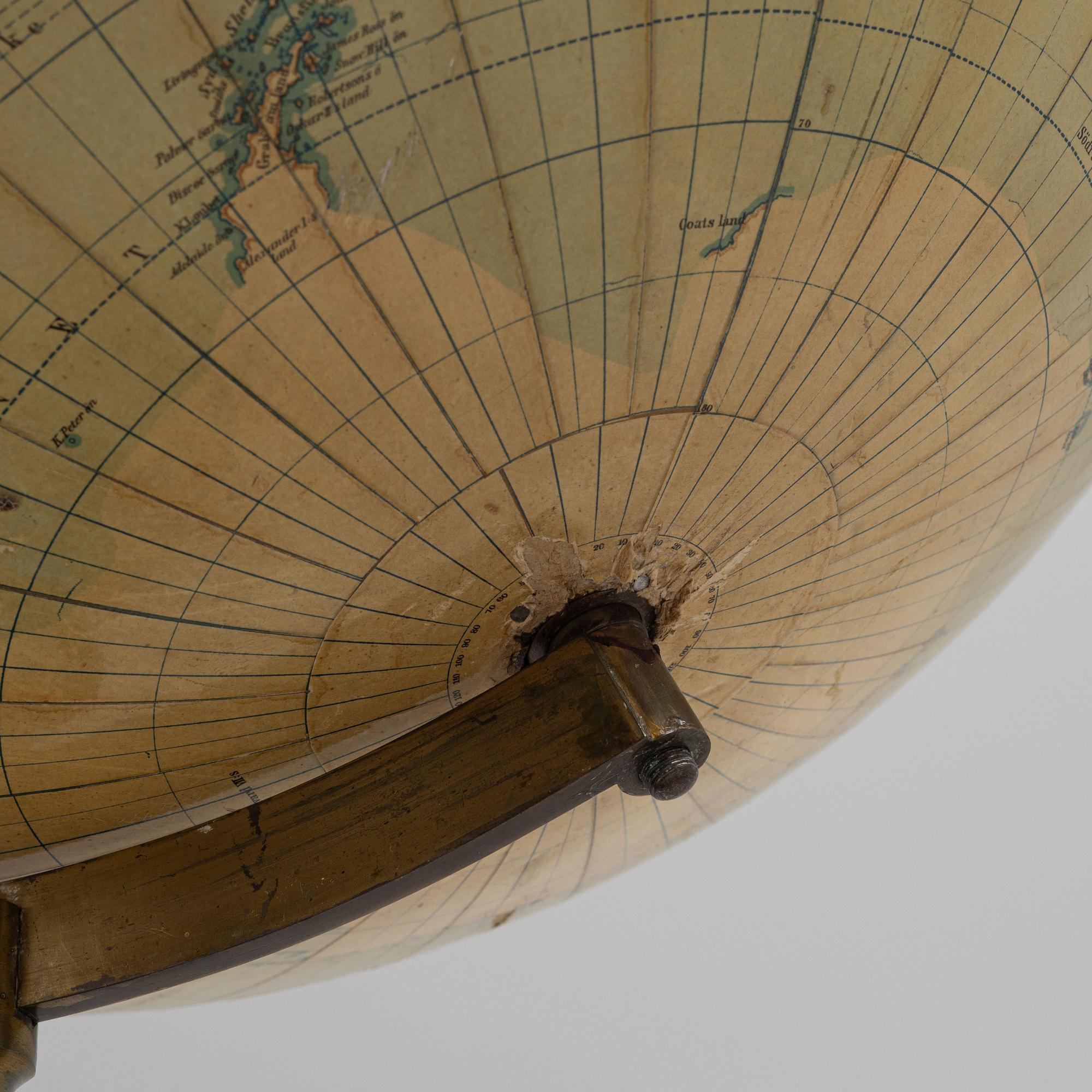 A globe by H.Keipert & ARvid Kempe, Wahlström & Widstrand, Stockholm, Sweden, 1909.