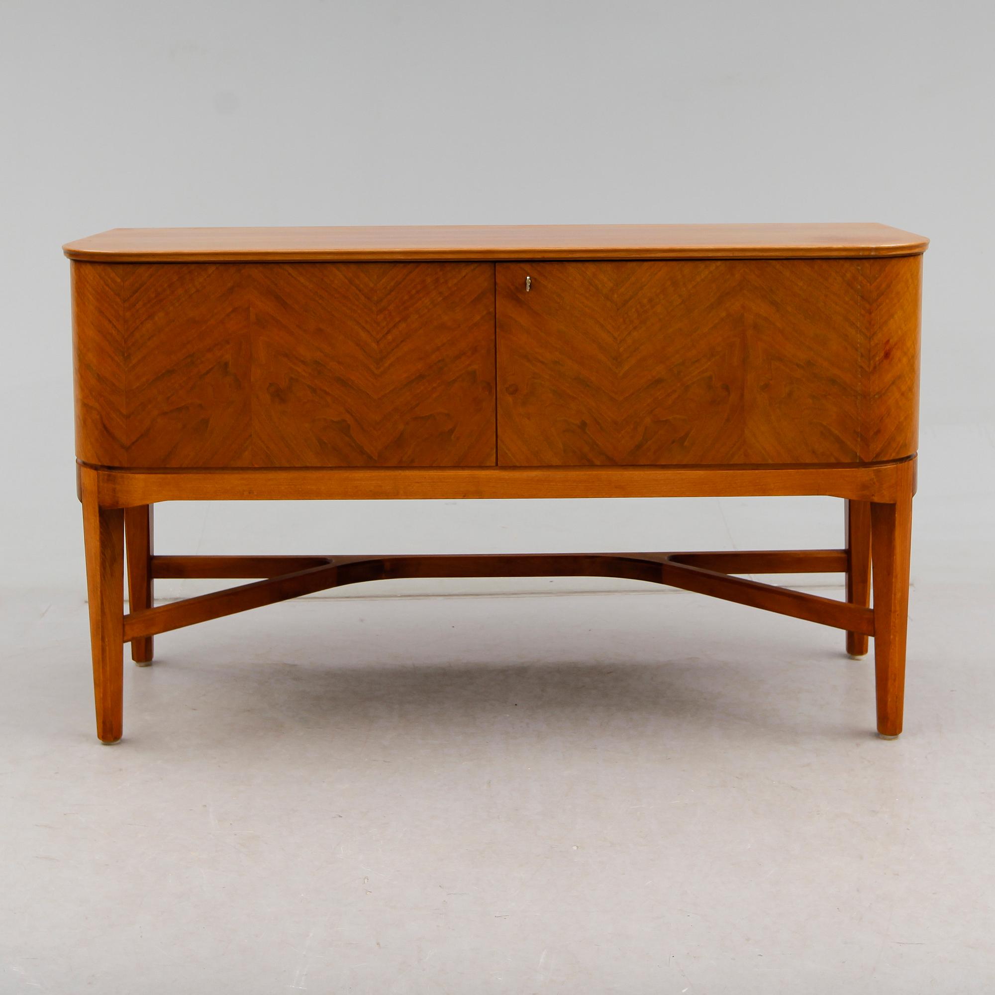 SIDEBOARD, Svenska Möbelfabrikerna Bodafors, 1940-/50-tal.