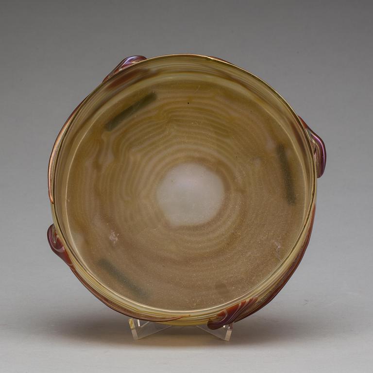 A Loetz iridiscent glass bowl, Austria ca 1900.