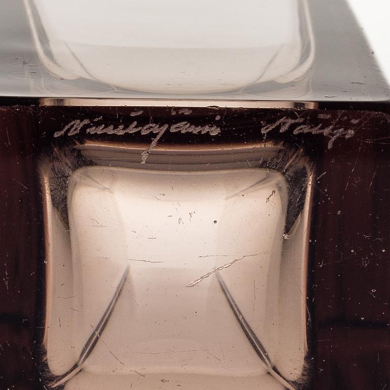 KAJ FRANCK, VAS, "KF 296", märkt Nuutajärvi Notsjö. Formgiven 1964.