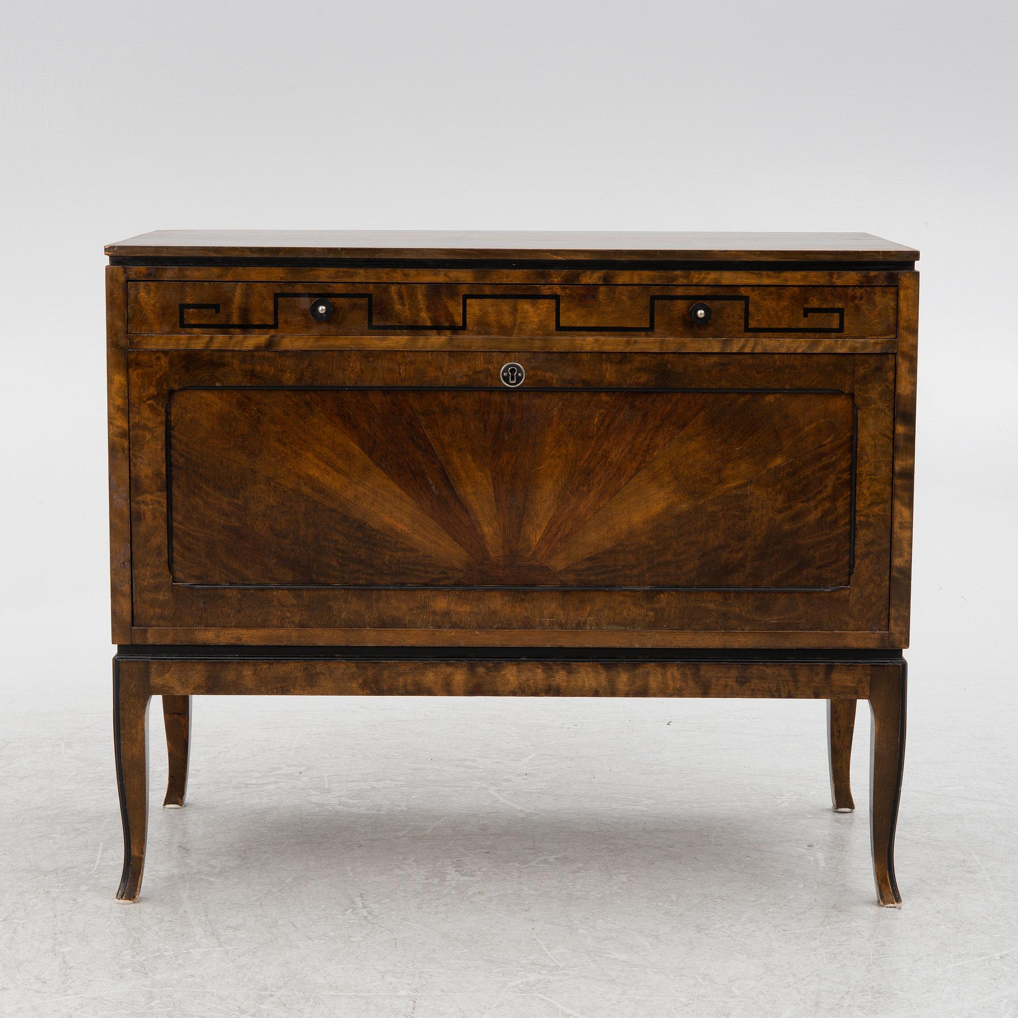 A 1920's serving cabinet/sideboard.