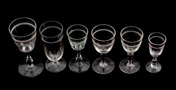 SERVISGLAS, 66 delar, sk Rydbergsslipning, 1800-tal.