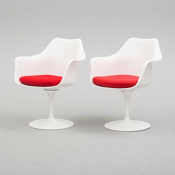 EERO SAARINEN, 6 st "Tulip", karmstolar, Knoll International, modellen formgiven 1956.