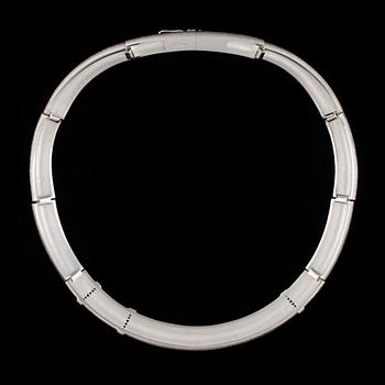 HALSSMYCKE, Black & White, sterling silver, svarta spineller, Chao-Hsien Kuo, Lapponia 2007. Vikt 148 g.