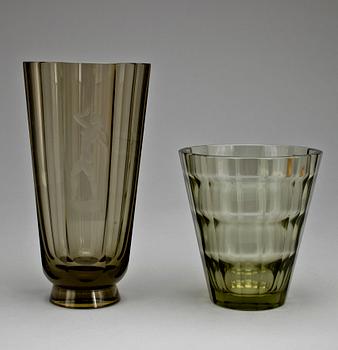 VASER, 2 st, glas, Simon Gate o Elis Bergh, Orrefors resp Kosta, 1930-tal.
