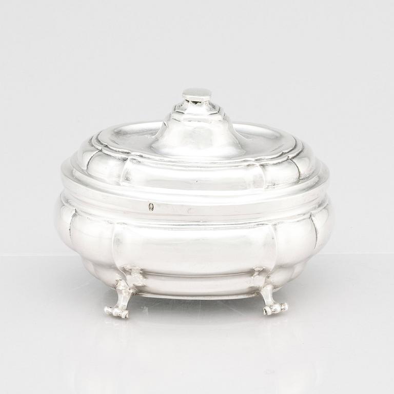 Sockerskrin, silver, troligen Andreas Schneider (1759-1761), Augsburg. Rokoko.
