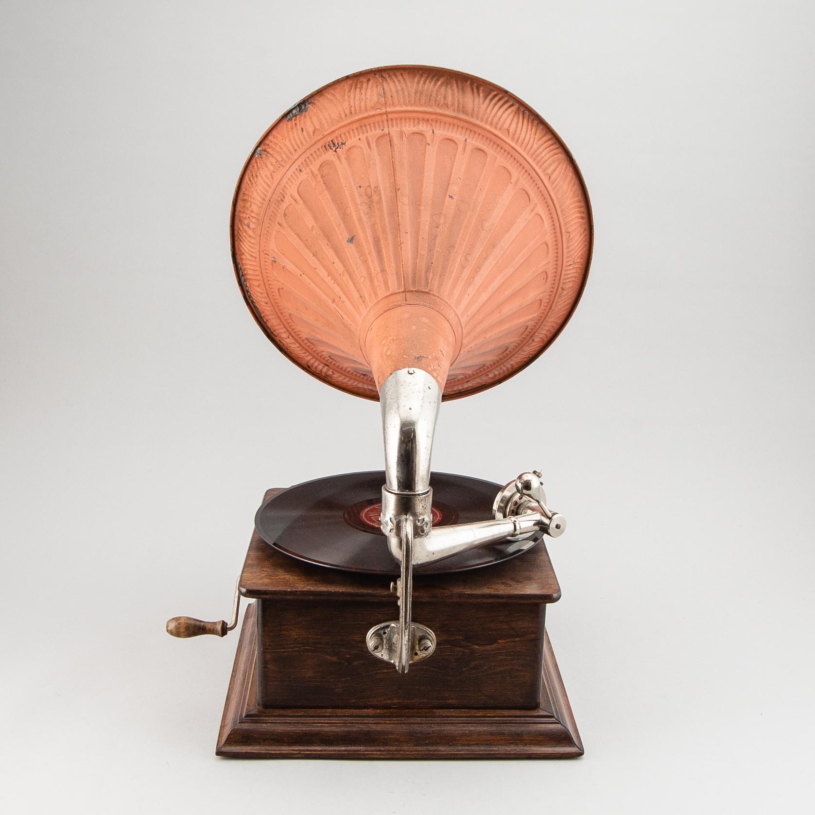 GRAMMOFON, "Veni Vidi Vici", Soundbox, 1900-talets första hälft.
