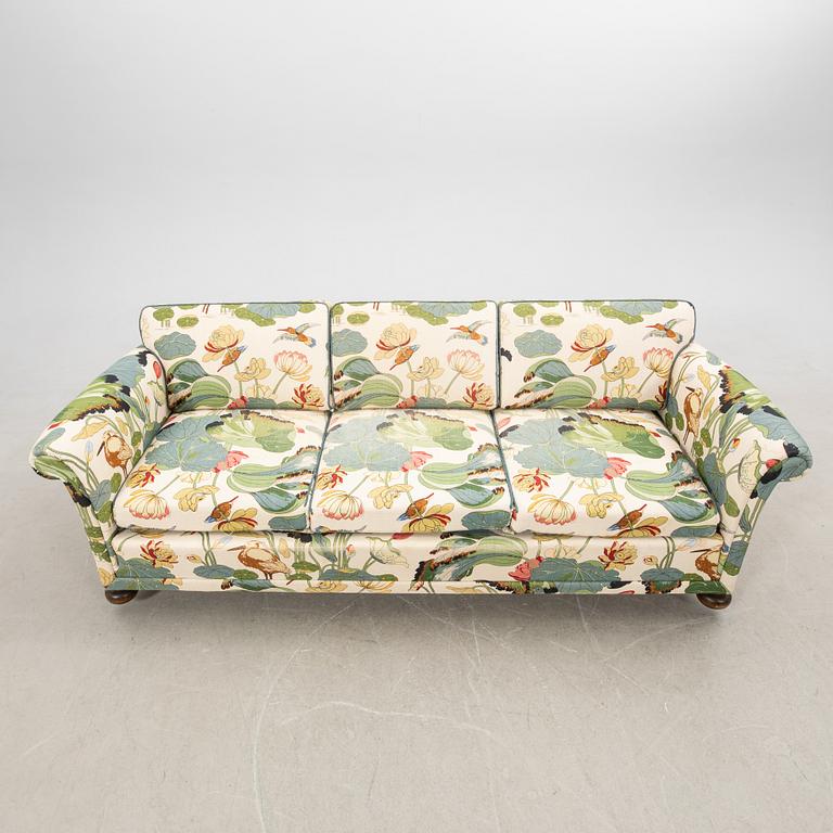 Soffa 1900-talets mitt.