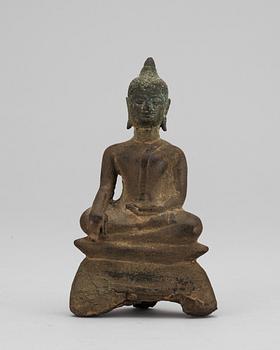 130. A bronze figure of budha, south-east Asia, 18th Century.