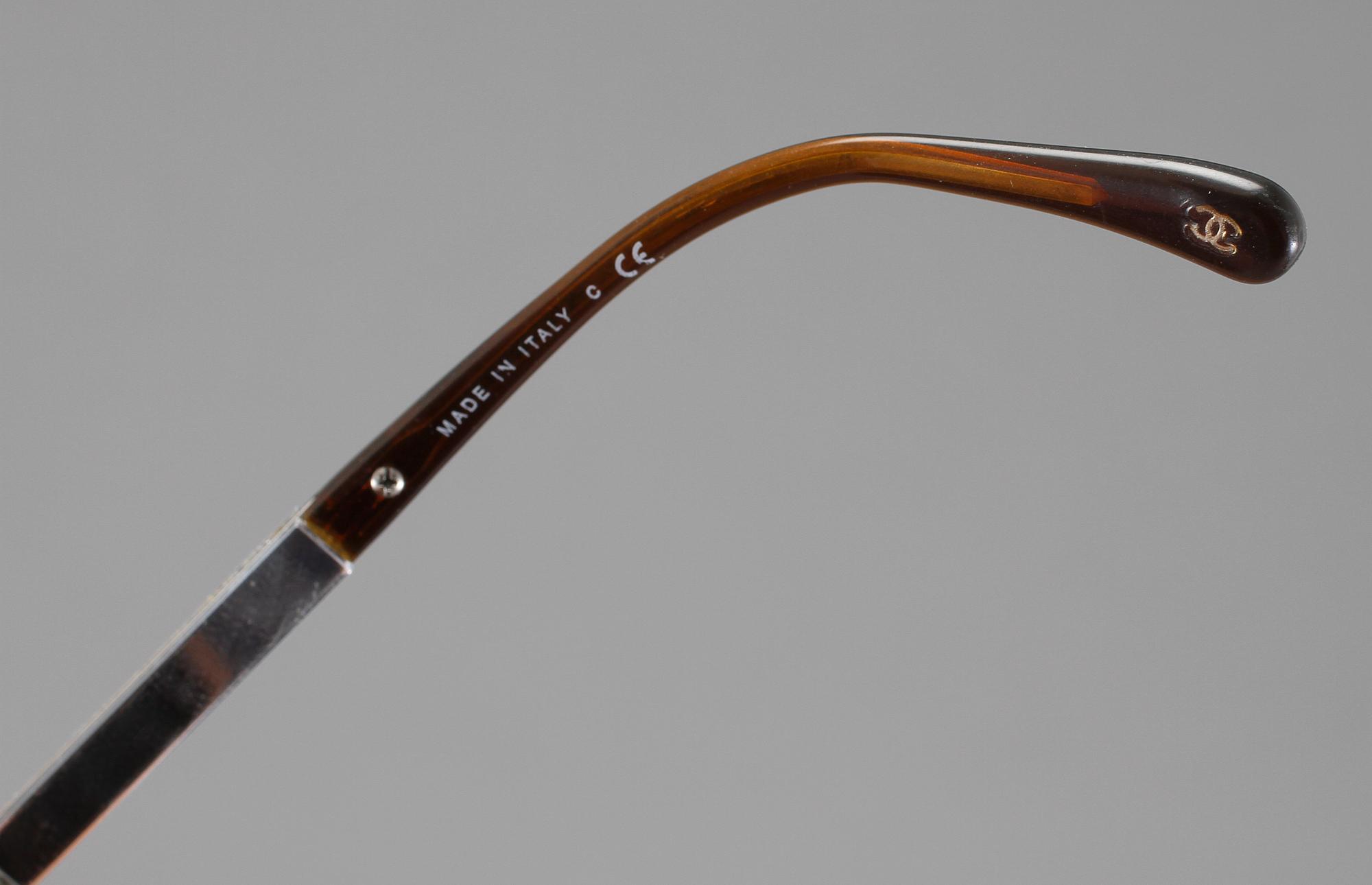 SOLGLASÖGON, Chanel, "Collection Mirroir".