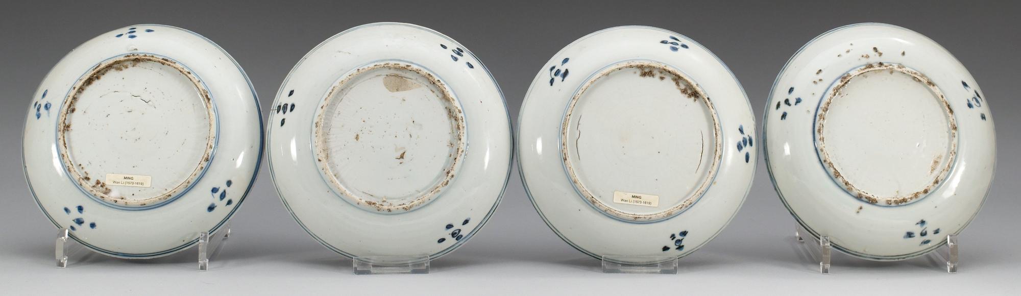 TALLRIKAR, fyra stycken, porslin. Ming dynastin, Wanli (1573-1613).