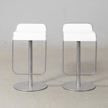 Shin & Tomoko Azumi bar stools, a pair "Lem" for LaPalma, Italy, late 20th century.