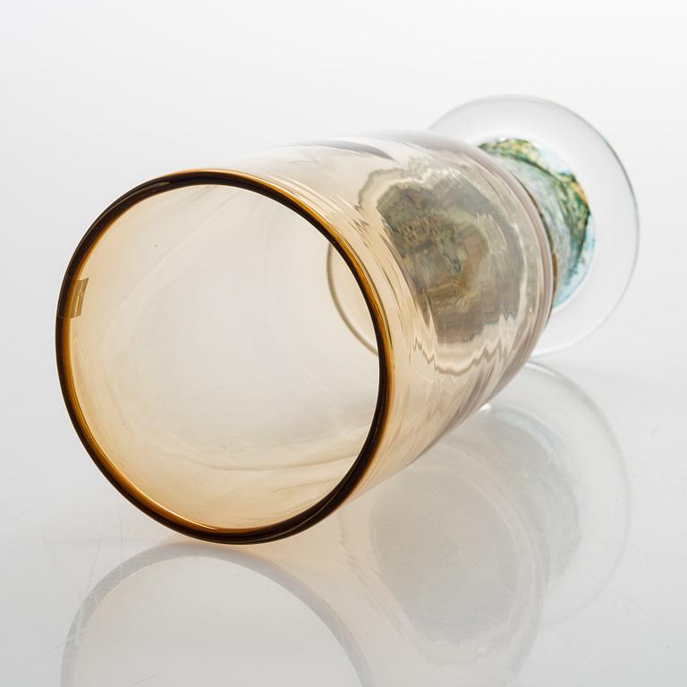 Heikki Orvola, A 1970s glass goblet, signed Heikki Orvola Nuutajärvi Notsjö.