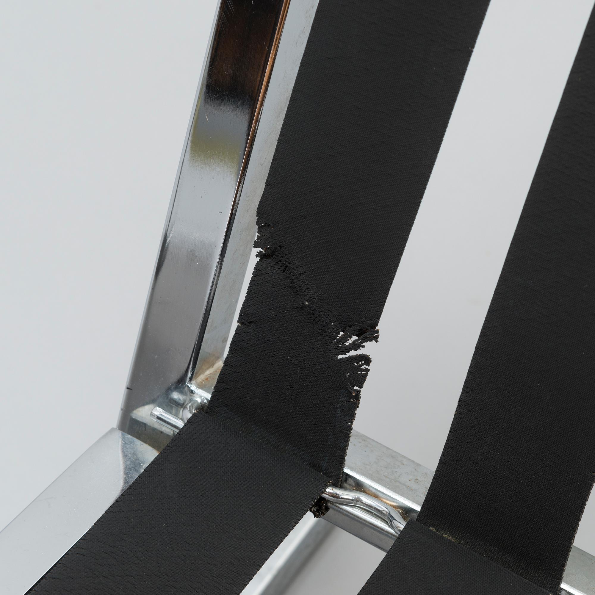 TOIVO KORHONEN and ESKO PAJAMIES, A pair of 1960s easy chairs, model TU-640, 'Seta Palatuoli', for Merva, Finland.