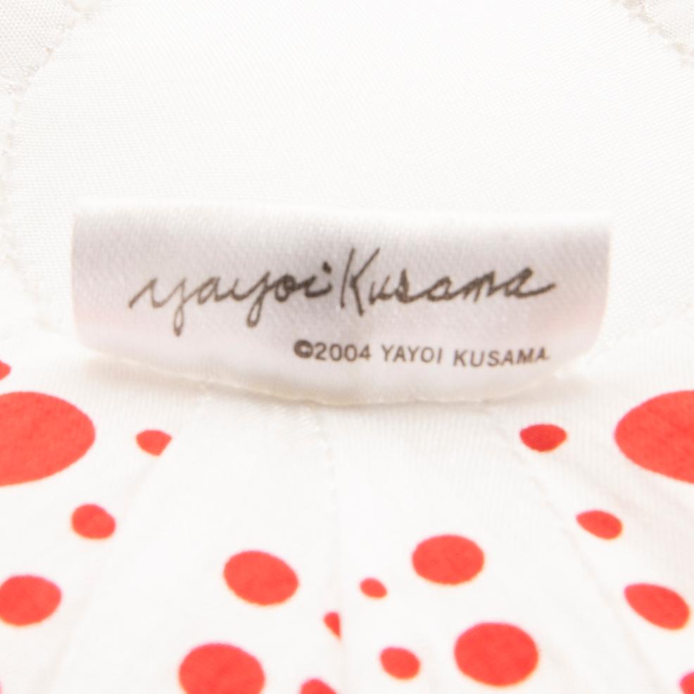 Yayoi Kusama, efter objekt/multipel Dots obsession 2004.