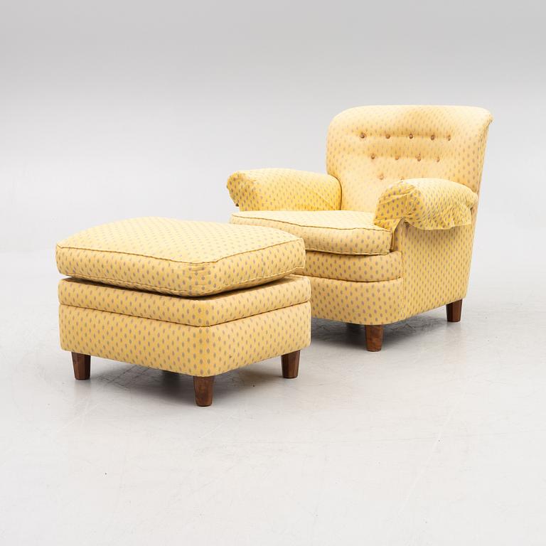 Josef Frank, fåtölj med fotpall, modell 336, Firma Svenskt Tenn.