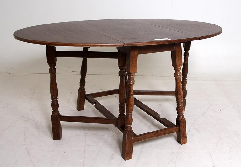 KLAFFBORD, barockstil. 1900-tal.