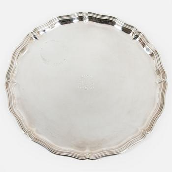 A mid-20th-century serving trolley.