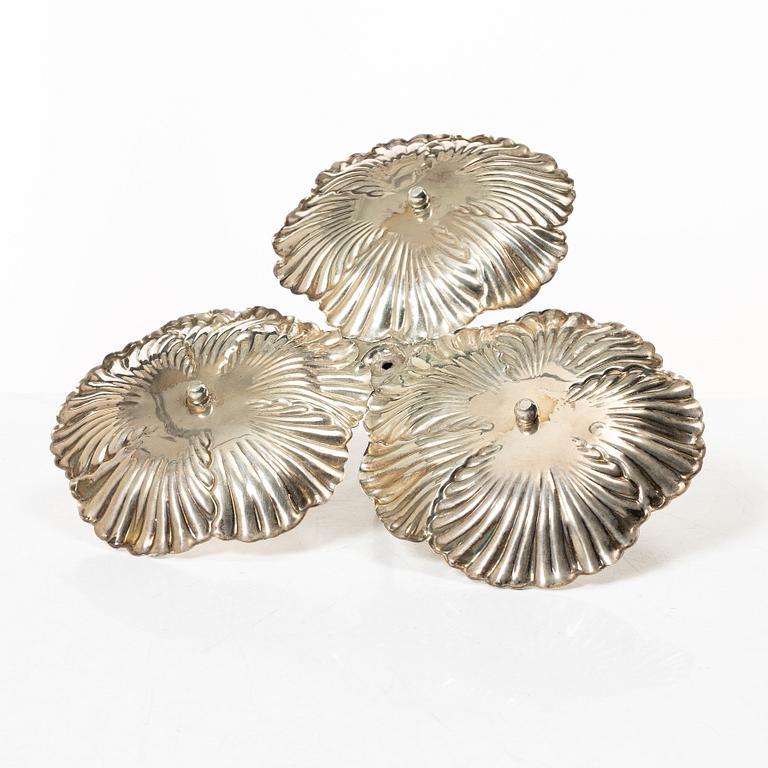 Tredelat serveringsfat, silver, 1900-tal.