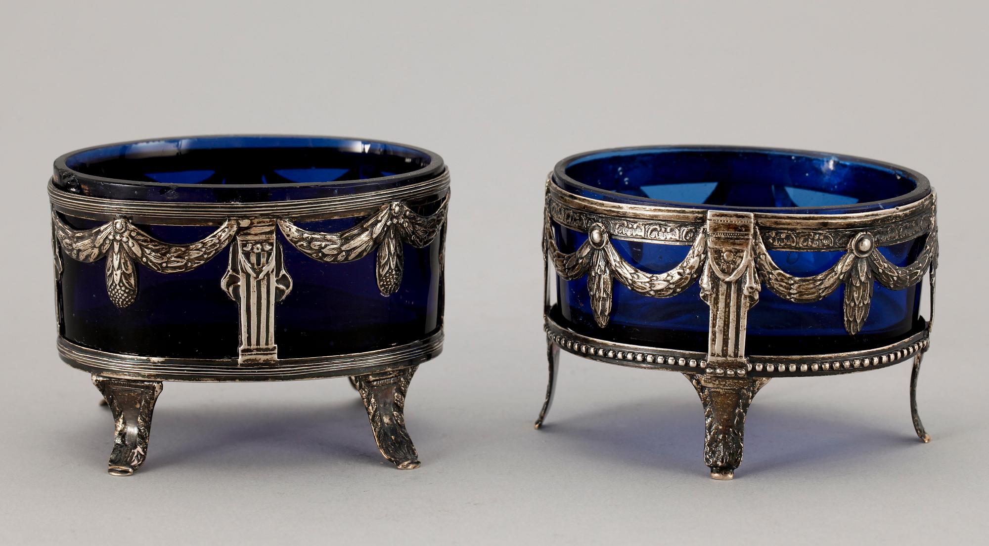 SALTKAR, 2 st silver, b.la. Johan Abraham Hallard (1774-1809). Totalvikt 258.