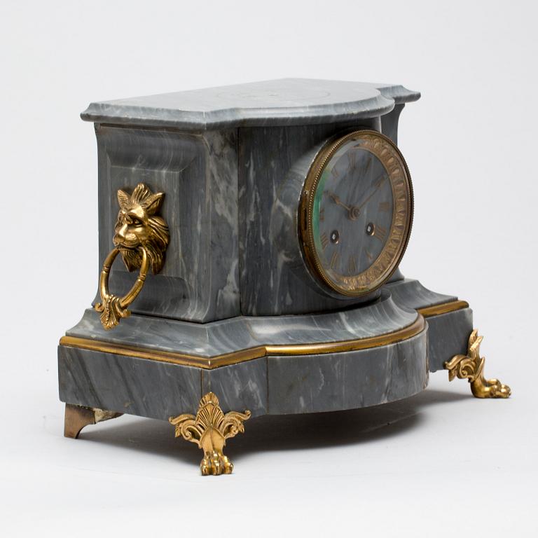 BORDSPENDYL, sent 1800-tal.
