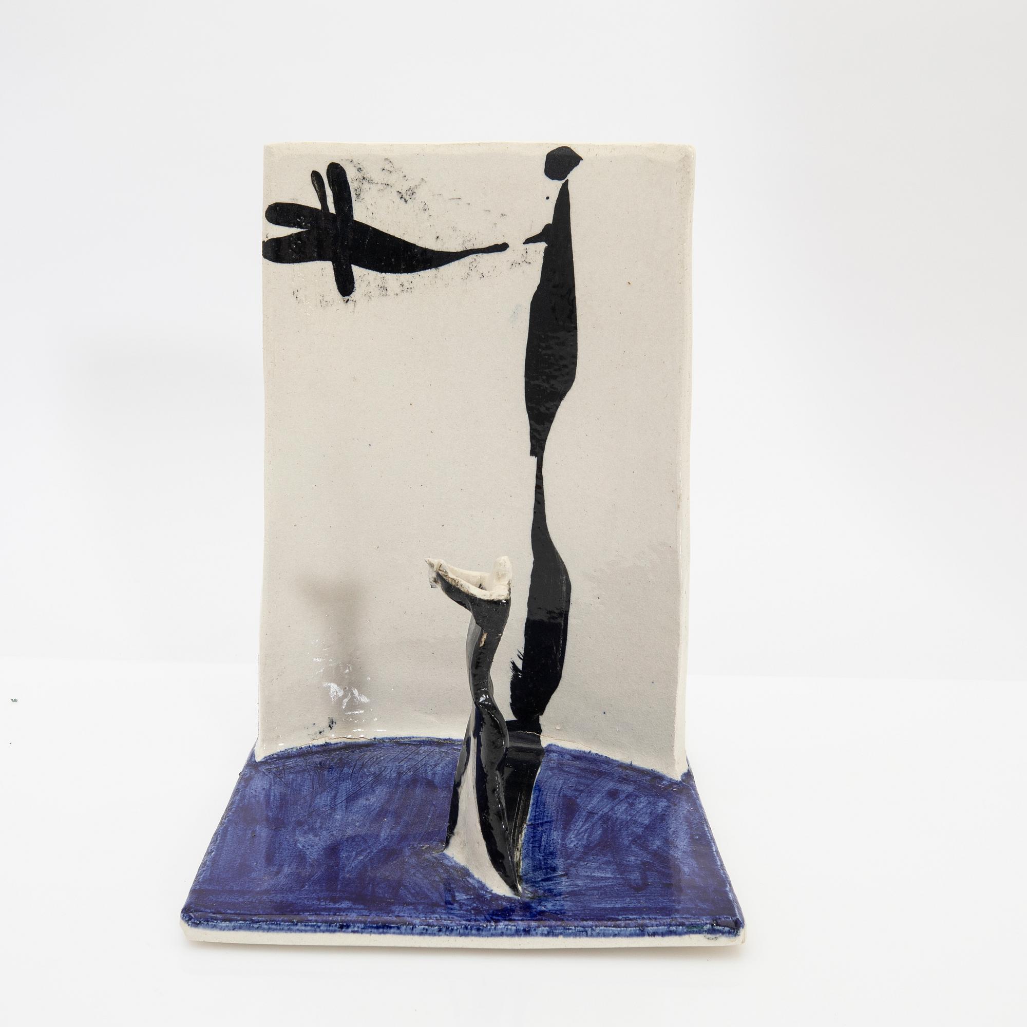 Timo Sarvimäki, Skulptur, "Skugglek", Rörstrand, 1970-tal.