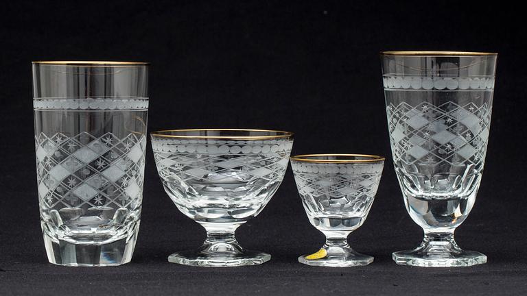 GLASSERVIS, 32 dlr, Kosta, 1900-talets första hälft.