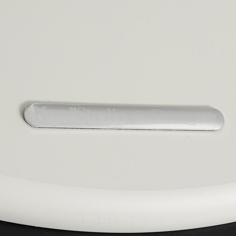 Eero Saarinen, soffbord, "Tulip", Knoll International.