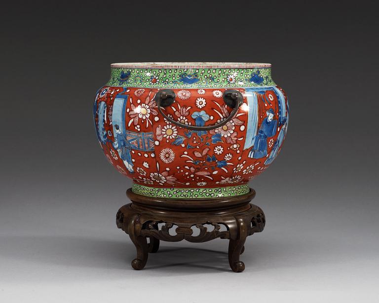 A 'Clobbered' censer, Qing dynasty, Kangxi (1662-1722).