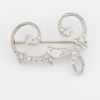 Brooch "L", 18K white gold with old-cut diamonds.