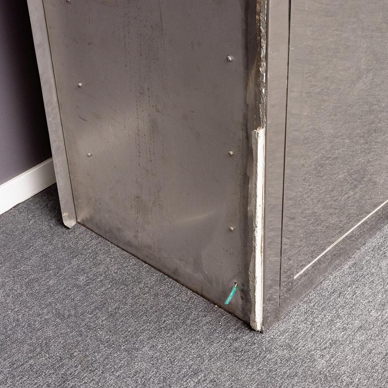 Läkarskåp, Kifa, 1900-talets andra hälft.