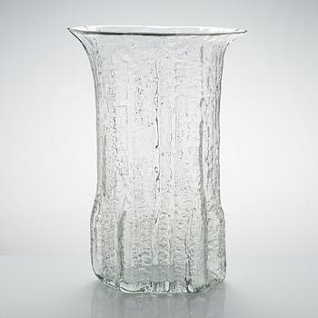 Timo Sarpaneva, a sculpture 'Railo' (Crevasse) from Finlandia series, signed Timo Sarpaneva. Iittala 1964.