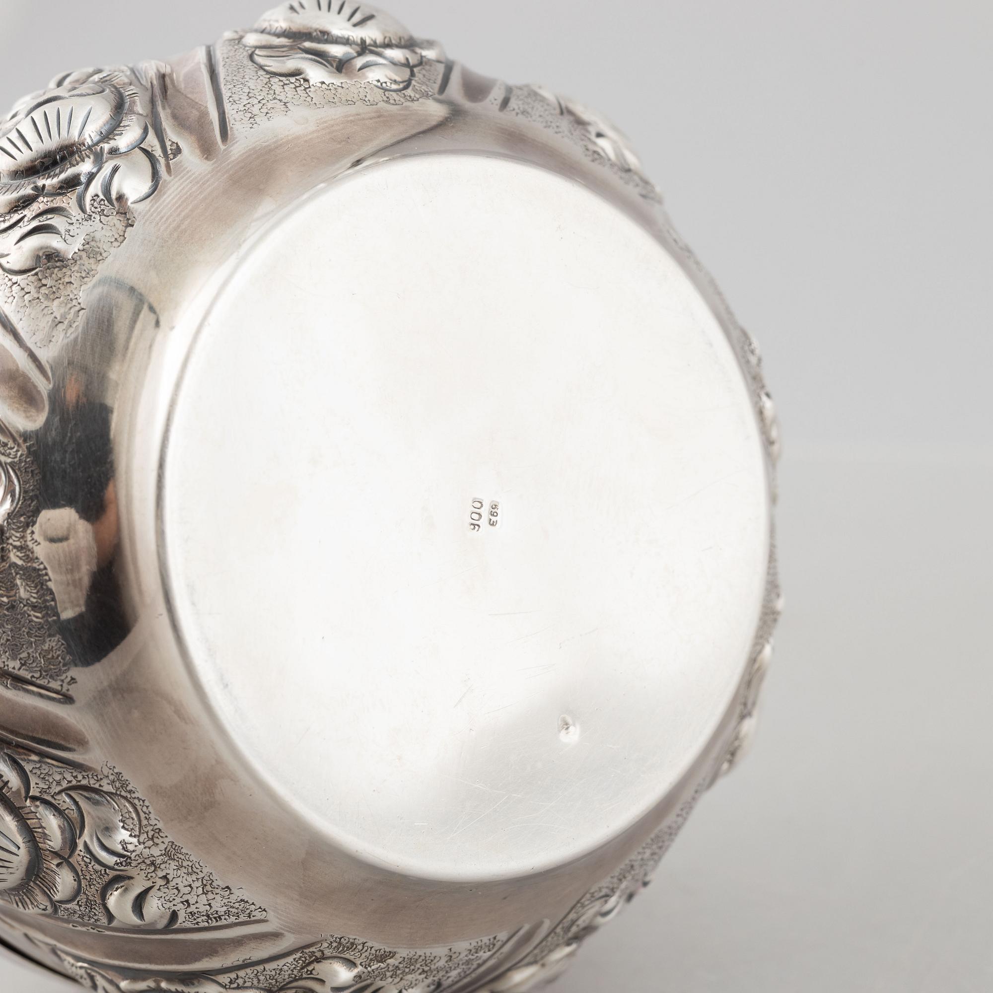 Dosa med lock, silver, 1900-tal.