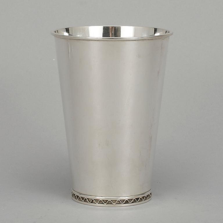 VAS, silver. CG Råström, Stockholm 1959. Design Eric Råström. Vikt ca 235 gram.