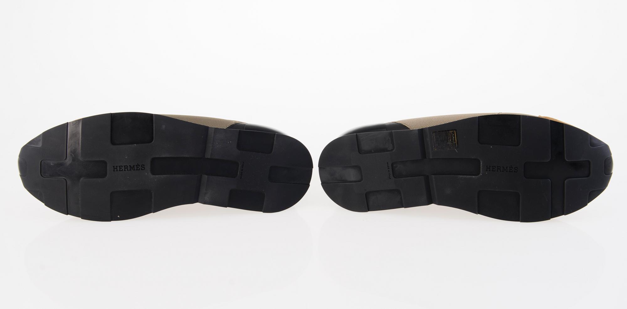 HERMÈS Miles Sneakers in size 42.5.