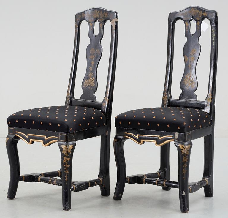 STOLAR, ett par, senbarock, provins, 1700-talets mitt/andra hälft.