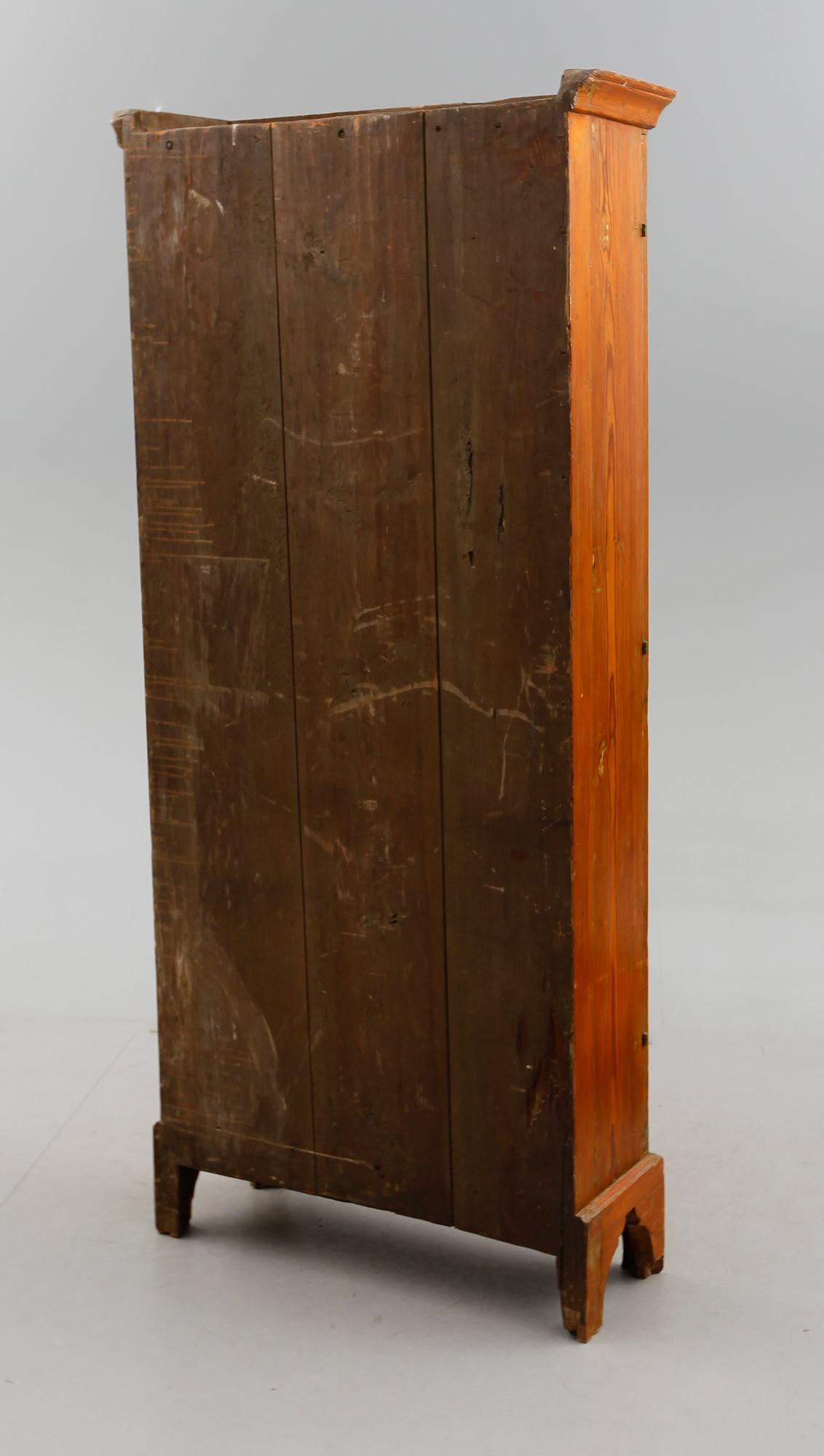 VITRIN/BOKSKÅP, 1800-talets andra hälft.