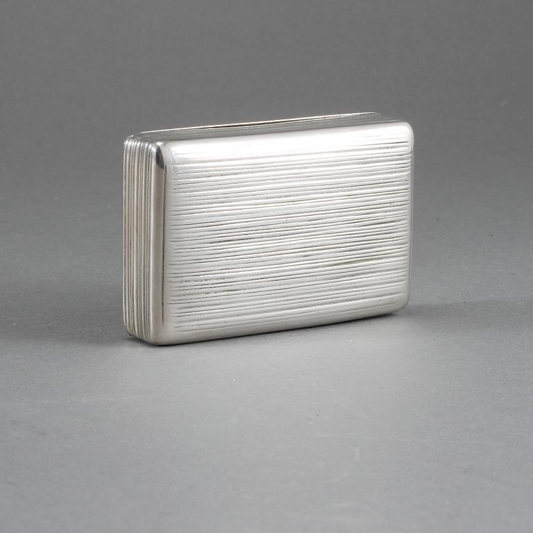 DOSA, silver, Samuel Blomberg, Stockholm, 1809. Totalvikt 117 gram.