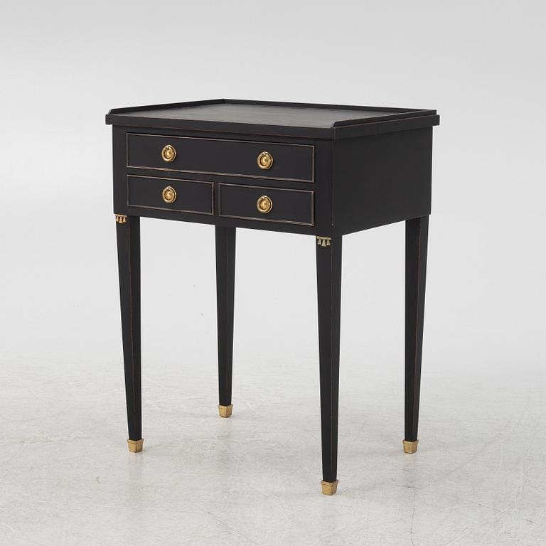 Sidobord, Gustaviansk stil, sent 1800-tal.