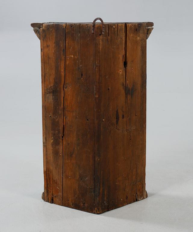 HÖRNSKÅP, allmoge, Hälsingland, daterat 1811.